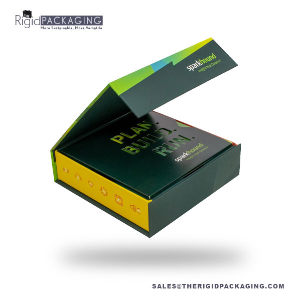 Rigid-Marketing-Kit-Packaging-03