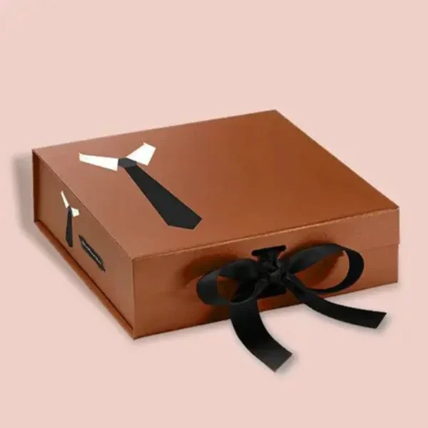 Magnetic closure rigid box for tie packaging and gifting.